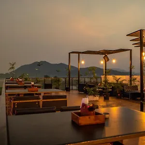 the-courtyard-beyond-bar-club.udaipurhotels.org/